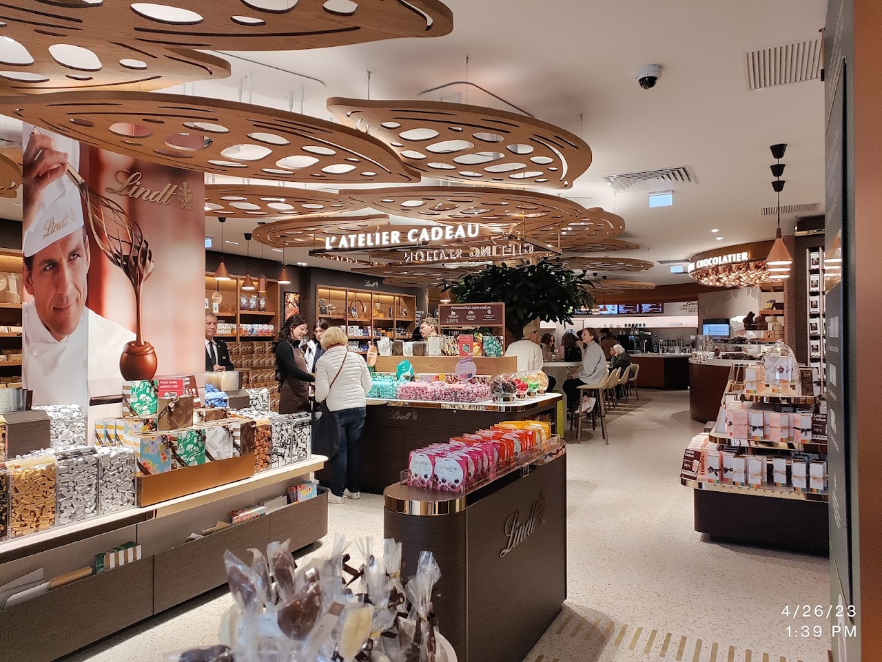 Lindt Shop Paris Opera in Paris - Ask AI | mindtrip