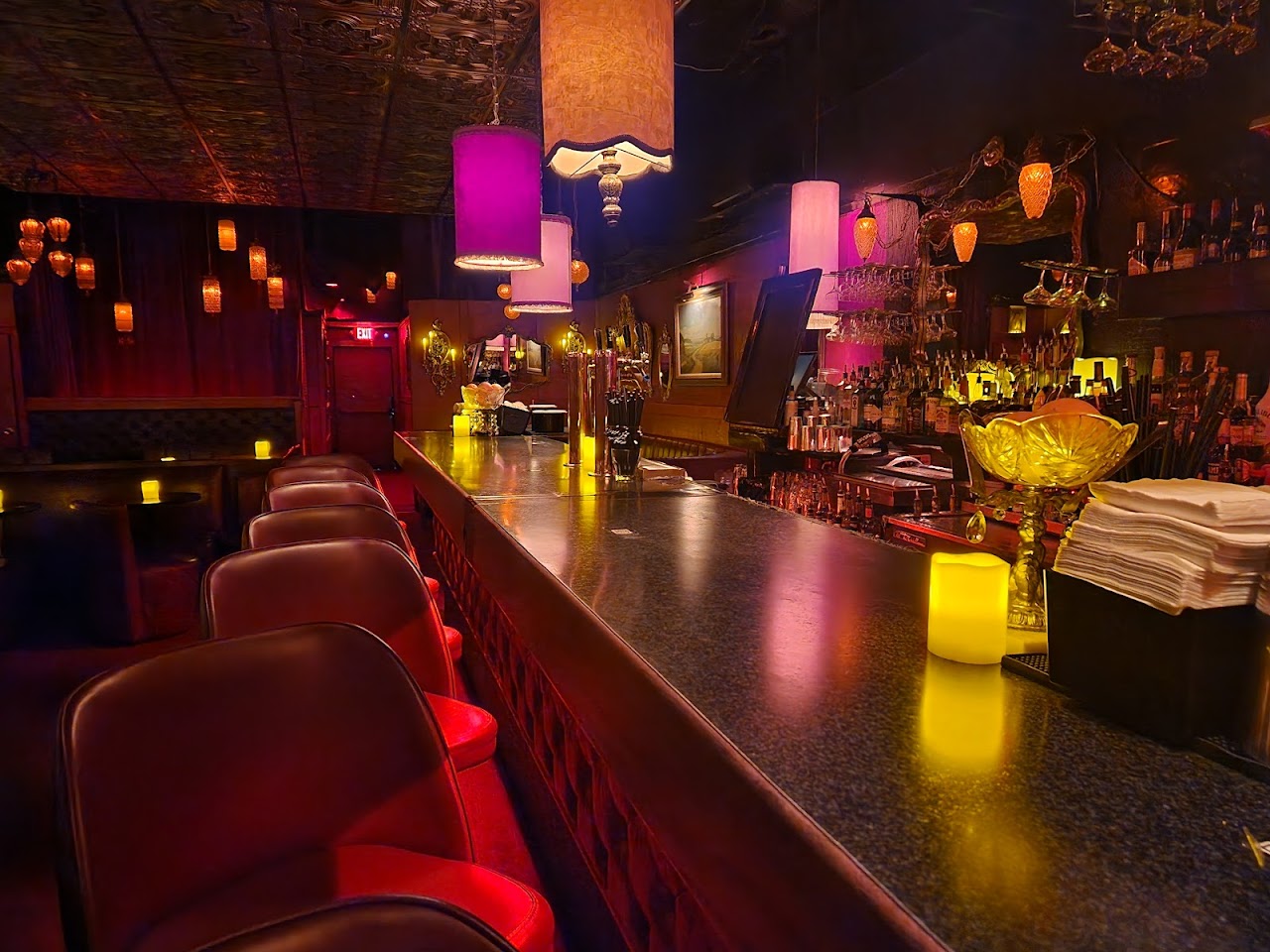 Green Lady Lounge in Kansas City - Ask AI | mindtrip
